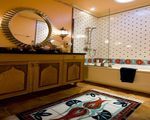Ванная с напольной мозаикой, композиция "Турецкий коврик"