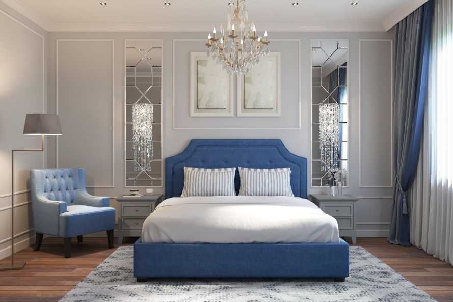 современная классика в спальне, синяя кровать, зеркала с фацетом над кроватью