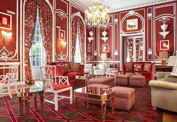 Дизайн красная комната