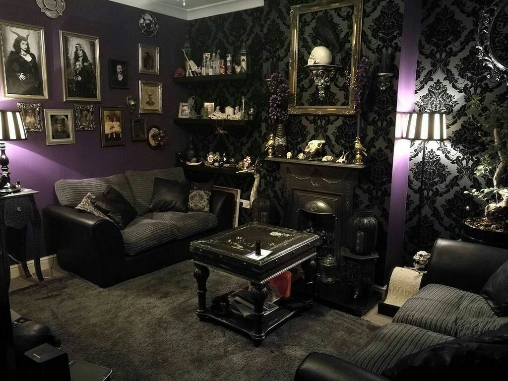 мрачная гостиная с черепами, чёрный и фиолетовый